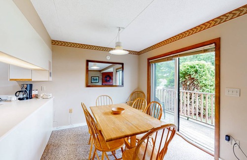 North Troy Condo | 84 m² Condo ∙ 2 bedrooms ∙ 4 guests