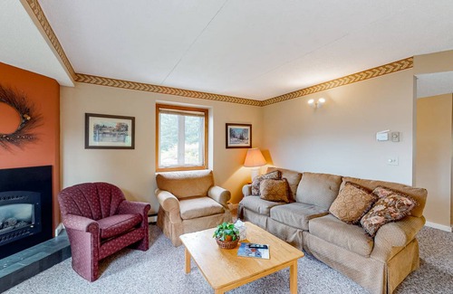 North Troy Condo | 84 m² Condo ∙ 2 bedrooms ∙ 4 guests