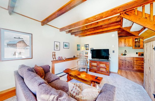 Proctorsville Condo | 84 m² Condo ∙ 2 bedrooms ∙ 5 guests