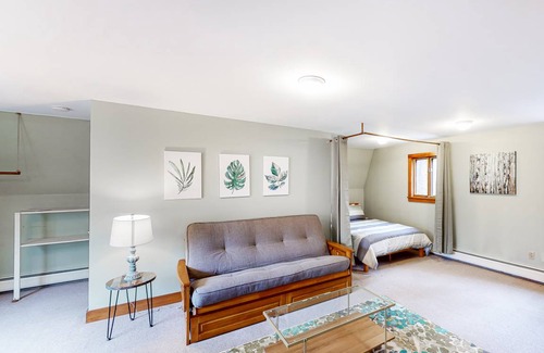 Stowe Area Apartment | 84 m² Studio flat ∙ 2 guests