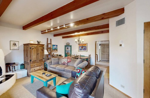 Santa Fe Condo | 86 m² Condo ∙ 2 bedrooms ∙ 6 guests