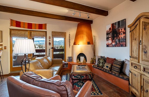 Santa Fe Condo | 88 m² Condo ∙ 2 bedrooms ∙ 6 guests