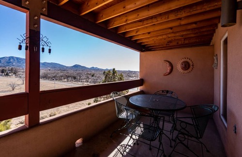 Santa Fe Condo | 88 m² Condo ∙ 2 bedrooms ∙ 4 guests