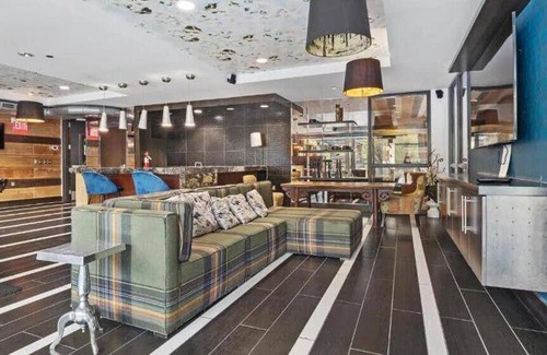 Mill District Apartment | 93 m² Apartment ∙ 2 bedrooms ∙ 4 guests