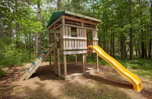 Hayward Cabin | 93 m² Cabin ∙ 3 bedrooms ∙ 8 guests