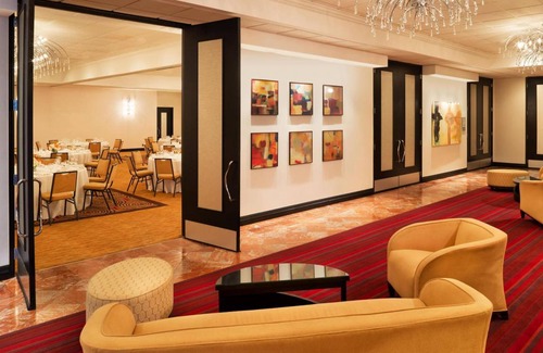 Bloomington Hotel | 93 m² Hotel ∙ 127 guests