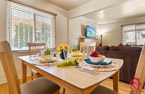 Nob Hill House | 94 m² House ∙ 2 bedrooms ∙ 4 guests