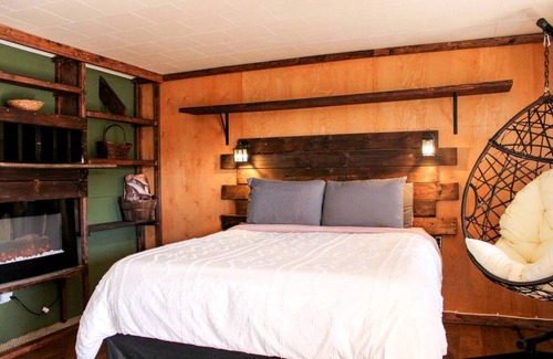 Howard Other | Accommodation ∙ 1 bedroom ∙ 3 guests