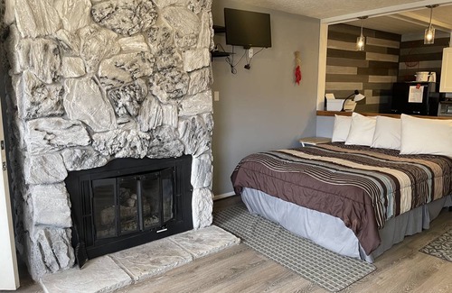 Red River Apartment | Apartment ∙ 1 bedroom ∙ 4 guests