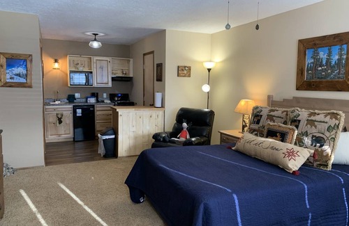 Red River Apartment | Apartment ∙ 1 bedroom ∙ 3 guests