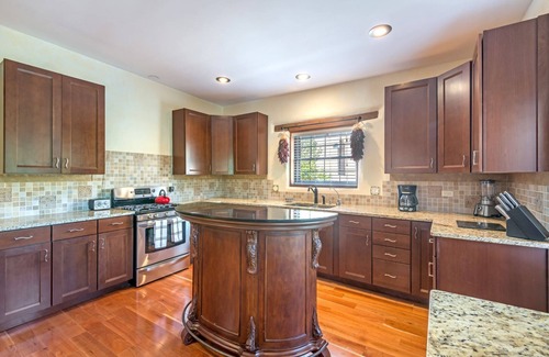 Historic Eastside House | Apodaca - Spacious and Inviting