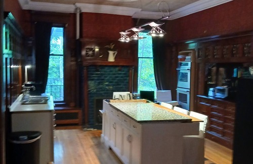 Downtown Minneapolis House | Architect's 3 Story Brownstone 4B4B Loring Heights