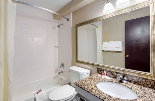 Rochester Hotel | Baymont by Wyndham Rochester Mayo Clinic Area