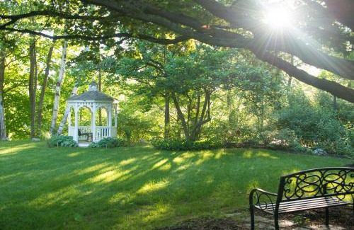 Brattleboro Bed & Breakfast | Bed and breakfast ∙ 3 guests