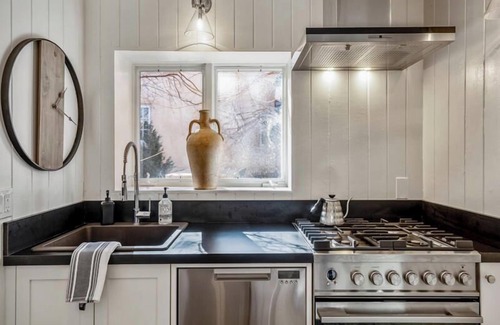 Historic Eastside House | Casa de Luz | Stylish Santa Fe Retreat