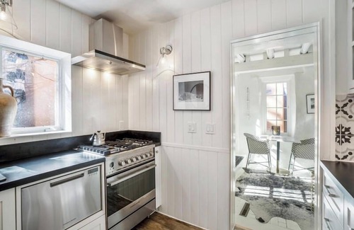 Historic Eastside House | Casa de Luz | Stylish Santa Fe Retreat