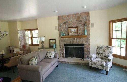 Saugatuck House | -CHECKOUT OUR STELLAR REVIEWS- We are closed for the 2024 season