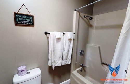 Angel Fire Condo | Close to Bike Park; Newly remodeled; Fire Place; Washer/Dryer! Windchimes 305