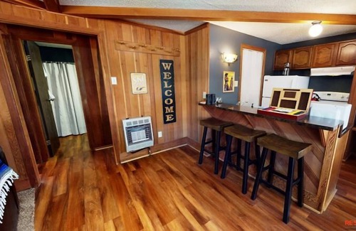 Angel Fire Condo | Close to Bike Park | Wood-Burning Fireplace | Redwood Commons A17