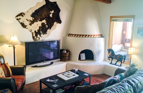 Santa Fe Condo | Close to everything, New King Bed, Air conditioning!
