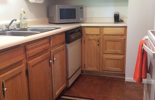 Santa Fe Condo | Close to everything, New King Bed, Air conditioning!