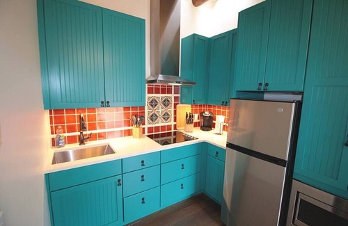 Downtown Santa Fe Apartment | Closson Studio- Stylish | Near Plaza | Queen bed