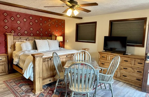 Red River Condo | Condo ∙ 1 bedroom ∙ 2 guests