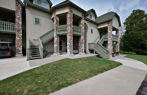 Birchwood Condo | Condo ∙ 2 bedrooms ∙ 6 guests
