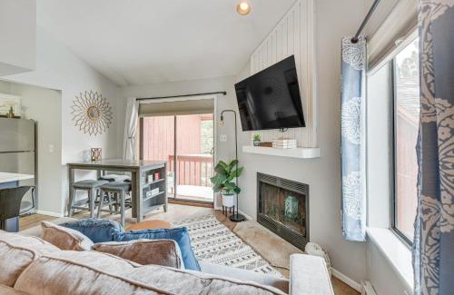 Angel Fire Apartment | Cozy Angel Fire Condo - Walk to Ski Lift!
