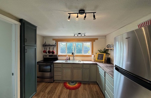 Cornell Cottage | Cozy River Cottage on the Old Abe Chippewa River.