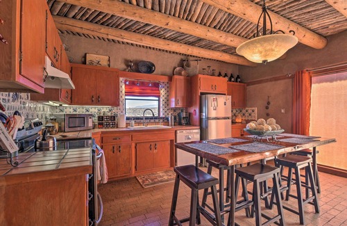 Taos House | El Prado Adobe Home: Courtyard w/Mountain Views!