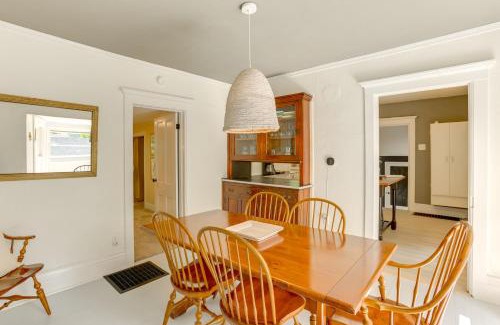 Frankfort House | half Mi to Dtwn Frankfort Cozy Fernhaven Home!