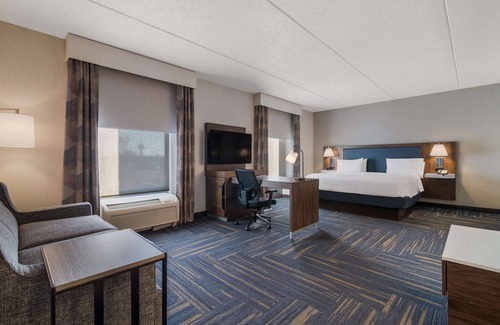 Plattsburgh Hotel | Hampton Inn & Suites Plattsburgh