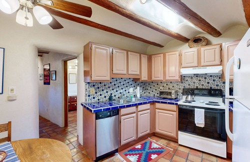 Historic Eastside Condo | Historic Eastside Adobe Casita w/Garden Patio - 2 Blocks to Downtown