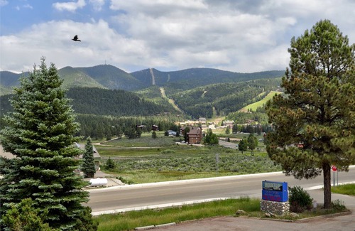 Angel Fire Hotel | Hotel ∙ 1 bedroom ∙ 2 guests