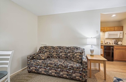 West Bridgewater Hotel | Hotel ∙ 1 bedroom ∙ 8 guests