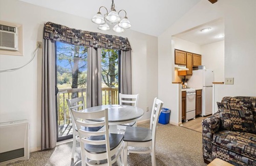 West Bridgewater Hotel | Hotel ∙ 1 bedroom ∙ 8 guests