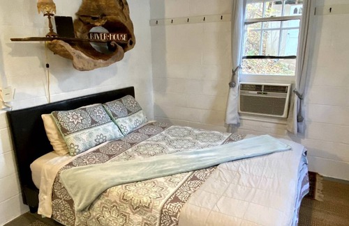Shepherdstown House | House ∙ 1 bedroom ∙ 2 guests