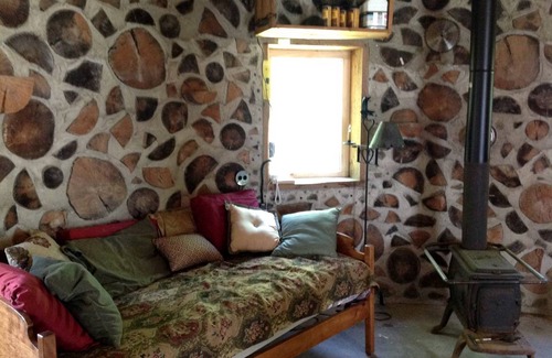 Churubusco House | House ∙ 2 bedrooms ∙ 2 guests