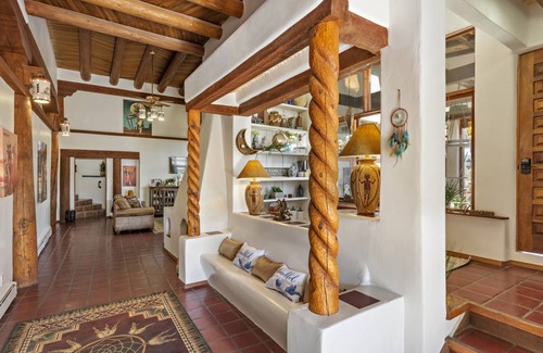 Canoncito House | House ∙ 3 bedrooms ∙ 10 guests