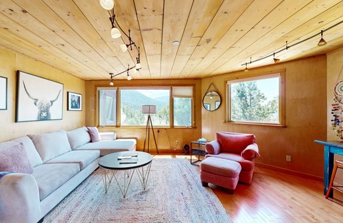 Valdez House | House ∙ 3 bedrooms ∙ 9 guests
