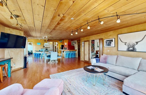Valdez House | House ∙ 3 bedrooms ∙ 9 guests