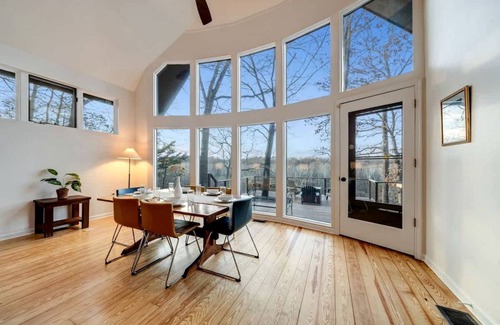 Shepherdstown House | House ∙ 4 bedrooms ∙ 8 guests