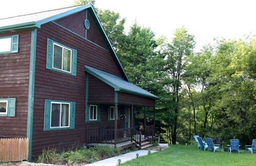 Tomah House | House ∙ 5 bedrooms ∙ 14 guests