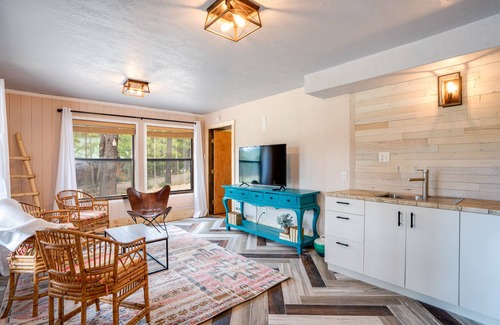 Angel Fire House | Huge Ski House on Golf Course - Hot Tub - Sleeps 16!