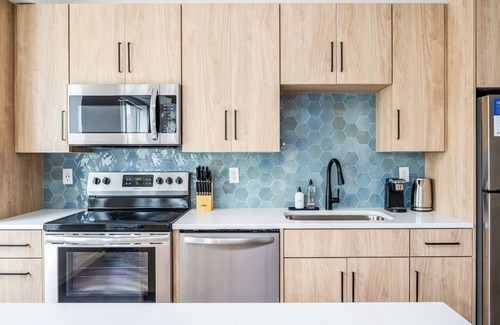 Harrison Apartment | Kasa Bryn Mawr Minneapolis