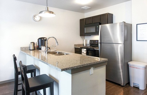 Prospect Park Apartment | Kasa University Avenue Minneapolis