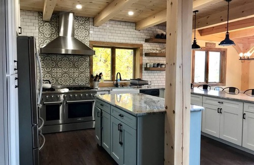 Killington House | Killington - Book 3 nights get 4th FREE this FALL!