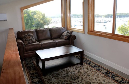 Malletts Bay Cabin | Lodge ∙ 1 bedroom ∙ 4 guests