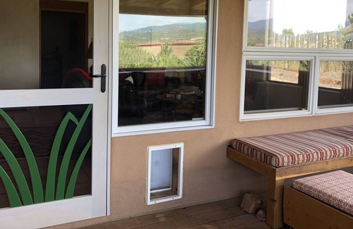 Northeast Santa Fe House | Magnificent 360 mtn VIEWS, classy interior, & WALK TO PLAZA